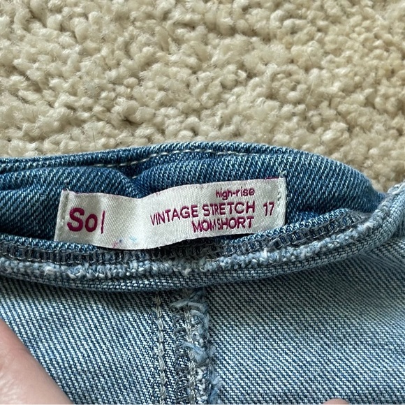 High Rise Mom Shorts - Picture 5 of 6